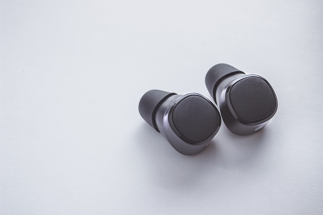 How to pair Jlab earbuds?