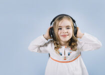 Poll: How parents feel about noise exposure from their child's headphones